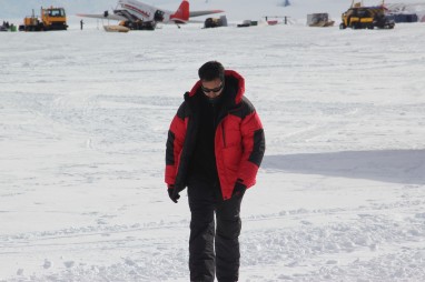 Union-glacier-2012-antartic-research-group - 8