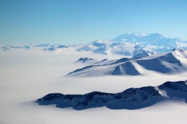 Union-glacier-2014-antartic-research-group - 17