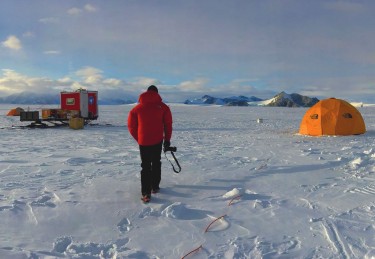 Union-glacier-2015-antartic-research-group - 11