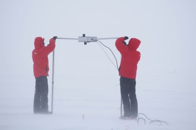 Union-glacier-2015-antartic-research-group - 13