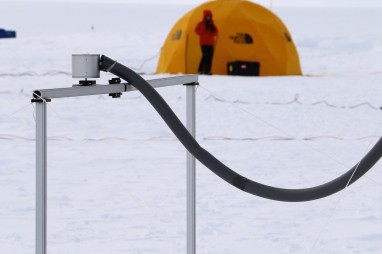 Union-glacier-2015-antartic-research-group - 14