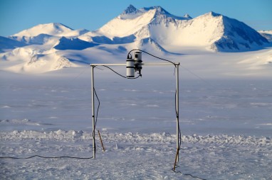Union-glacier-2015-antartic-research-group - 17