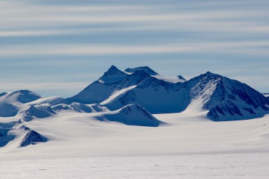 Union-glacier-2016-antartic-research-group - 19