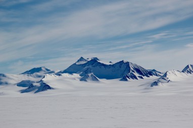 Union-glacier-2016-antartic-research-group - 4